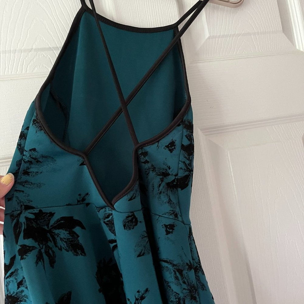 Small Blue Party Dress - Picture 4 of 5